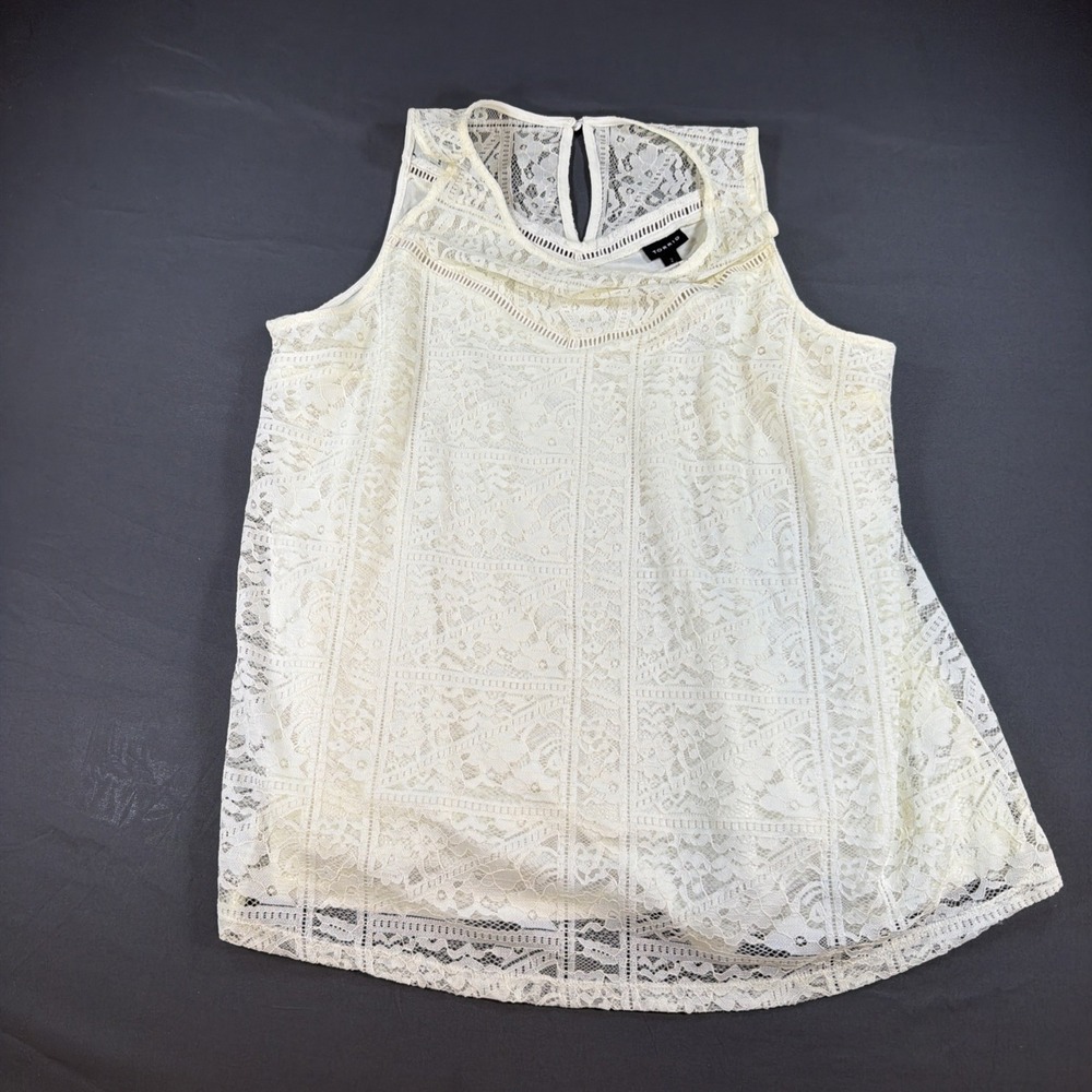 Torrid White Sleeveless Lace Yoke Tank Top Keyhole Back Size 2 11798501